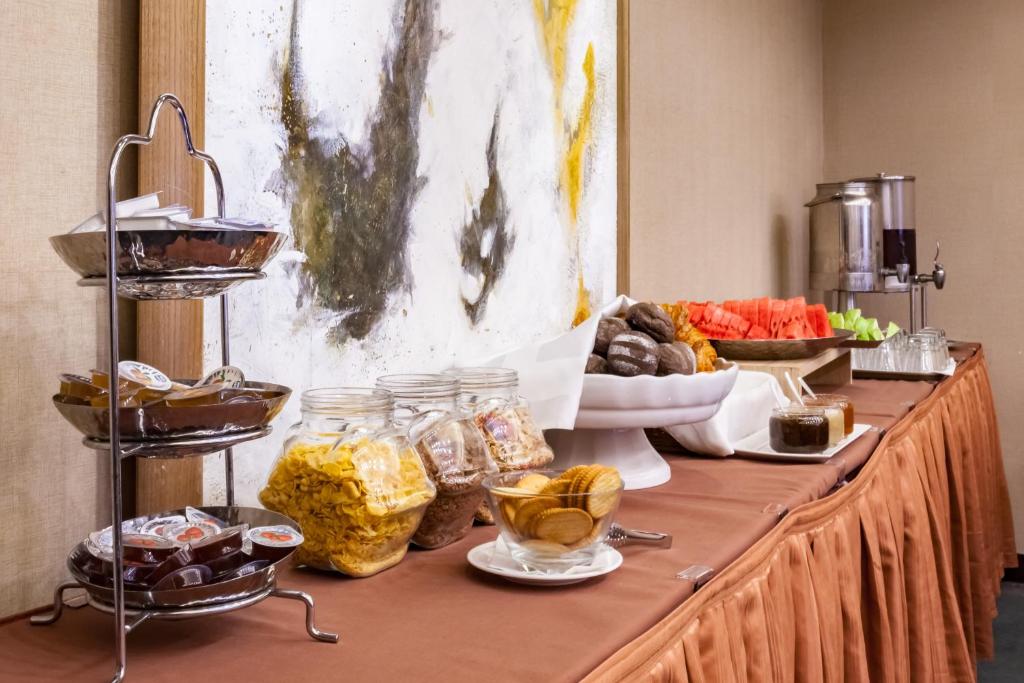 Taipei Pacific Business Hotel Additional