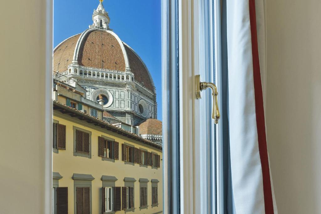 Beneath the elegant silhouette of Florence Duomo - 2