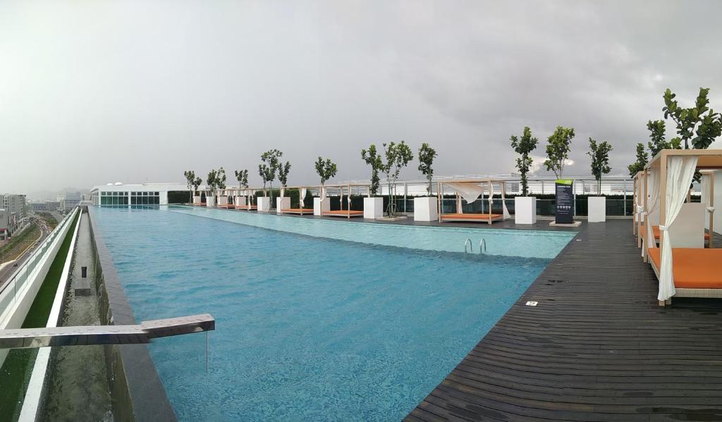 Sunset Seaview Infinity Pool Condos photo