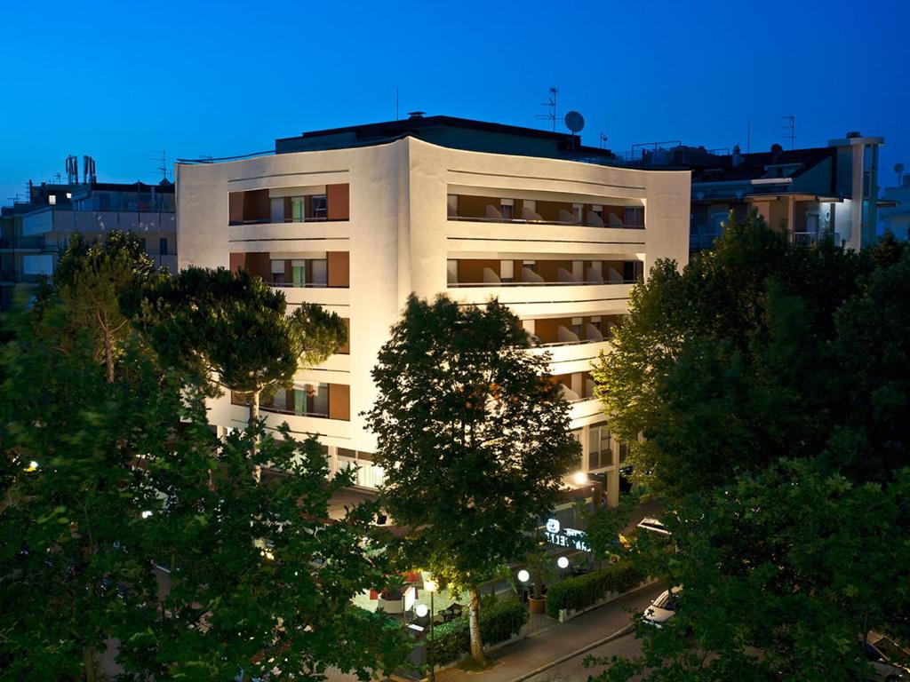 Hotel Caravelle - 3