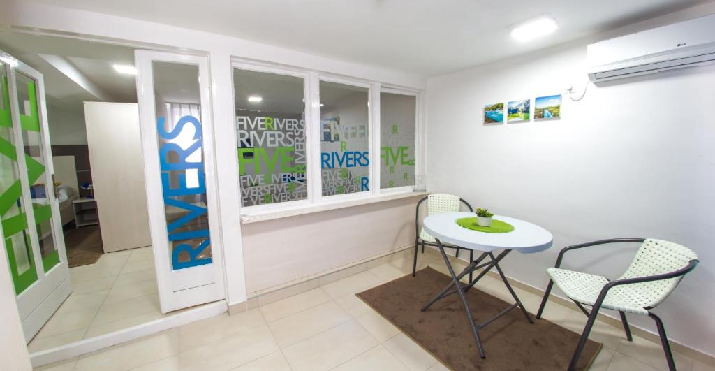 Five Rivers Rooms photo