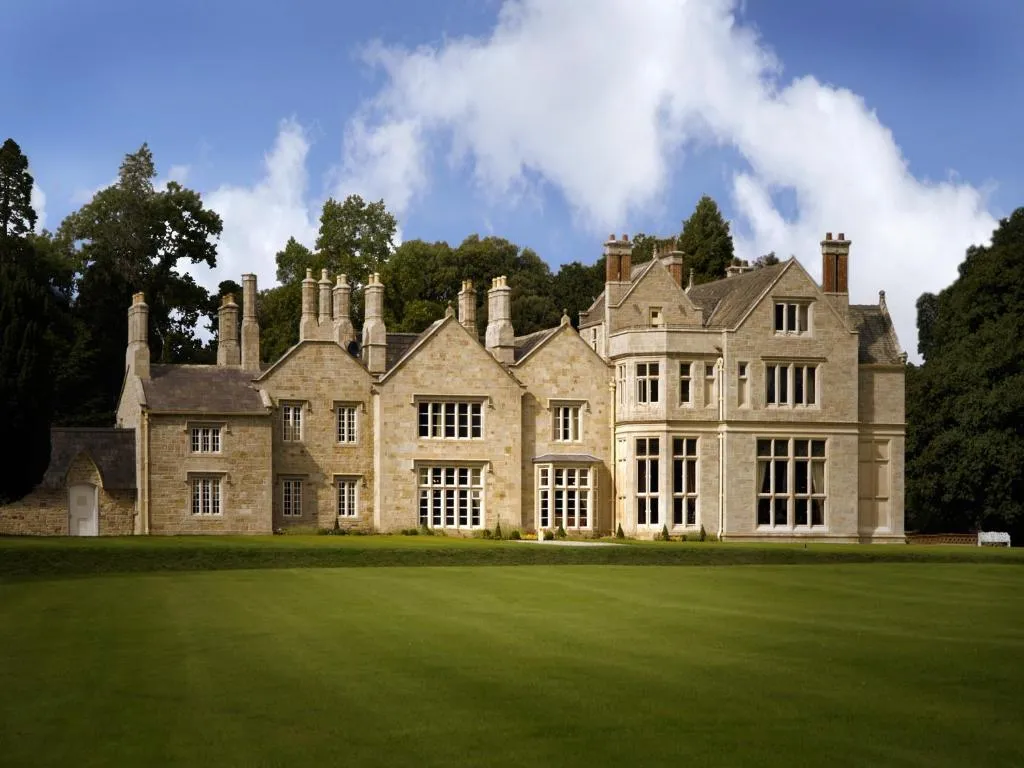 Lough Rynn Castle, hotel in Mohill