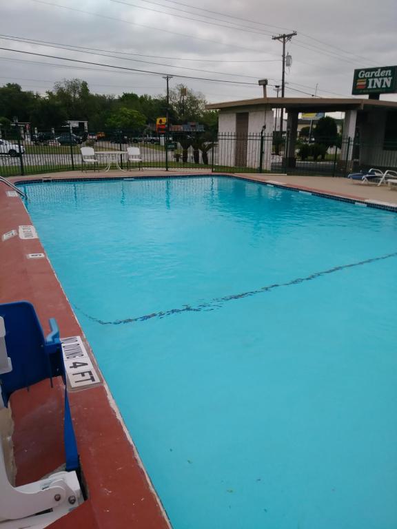 Garden Inn & Suites New Braunfels photo