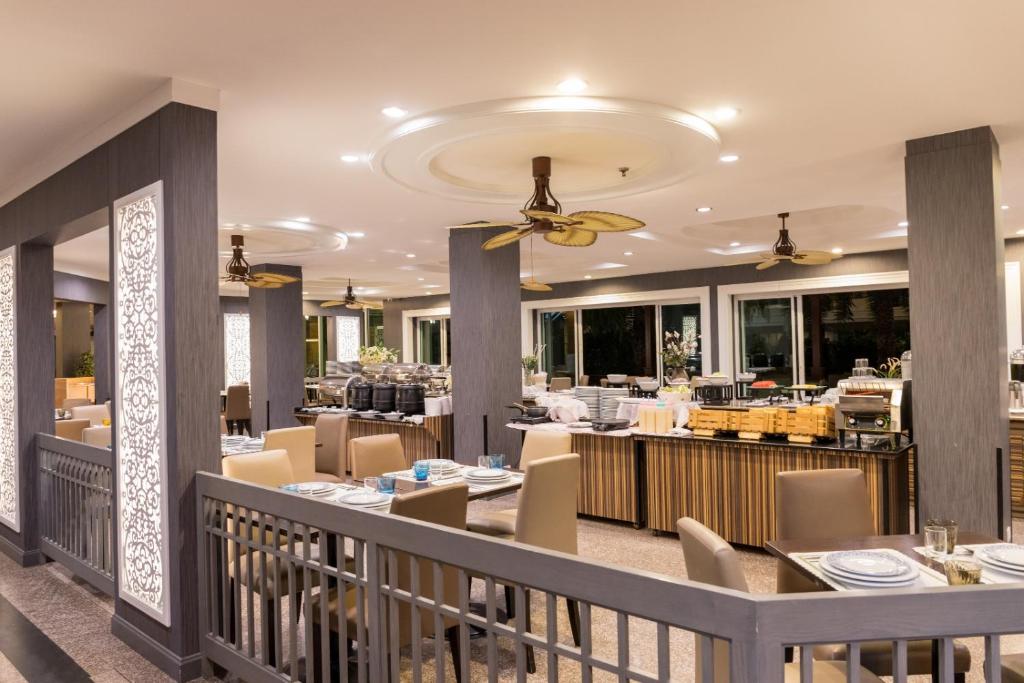 Food and beverages, Golden Sea Pattaya in Pattaya