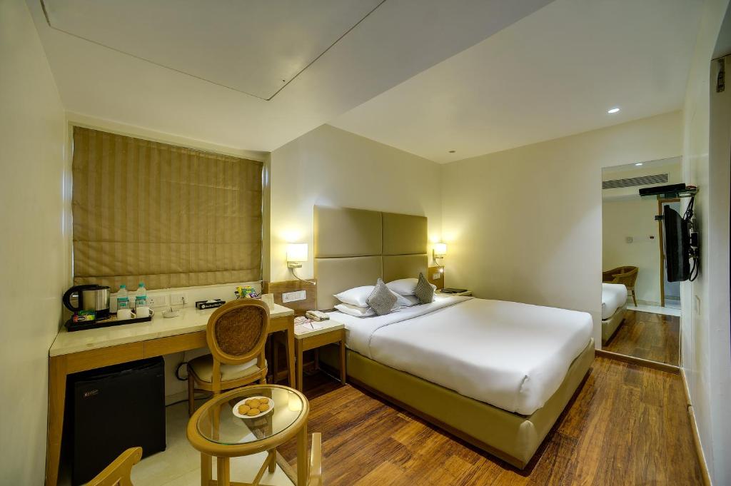 Ramee Guestline Khar Hotel photo