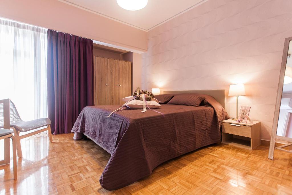 Museum of Modern Art Rooms in apartment, next to metro Suggrou Fix, walk to Acropolis photo