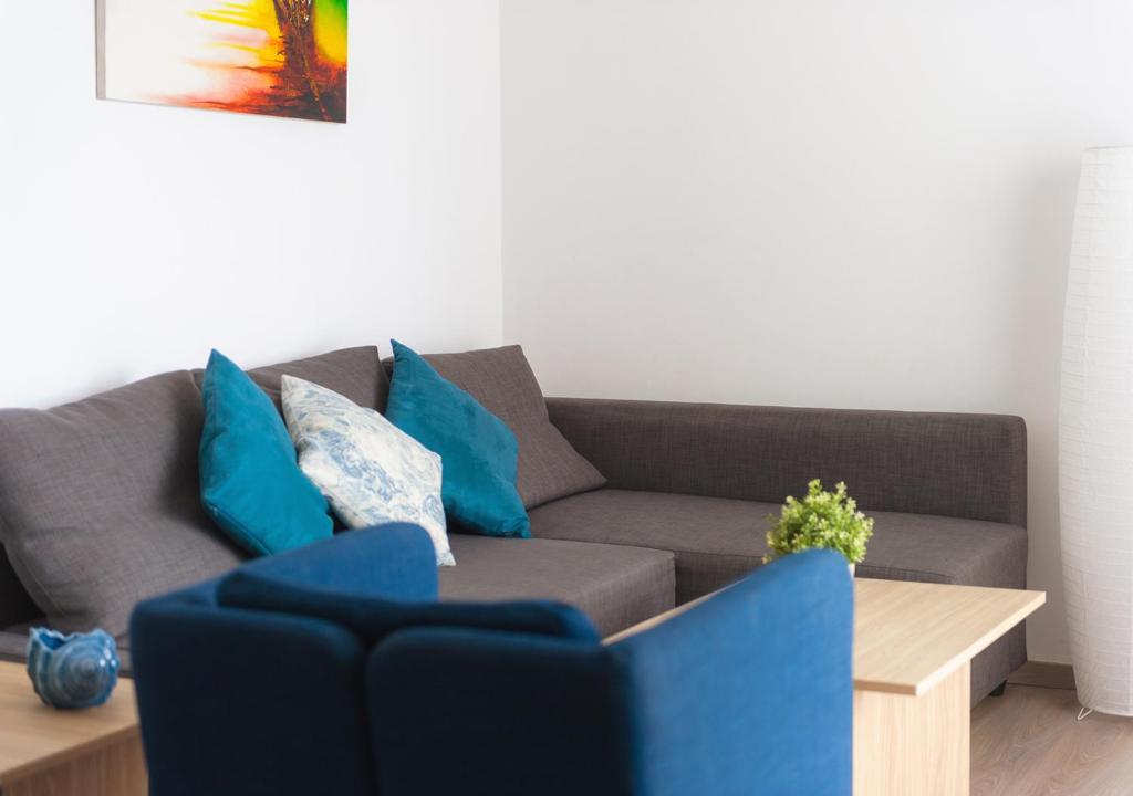 Pebble Beach Holiday Apartments photo