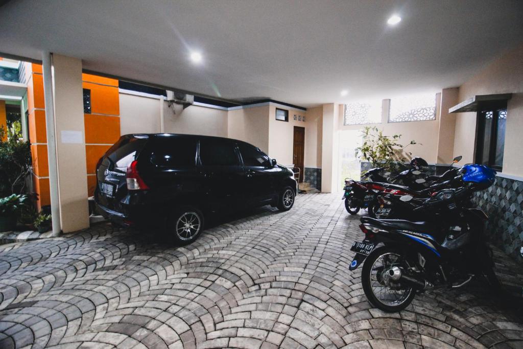 RedDoorz Plus @ Pogung Raya