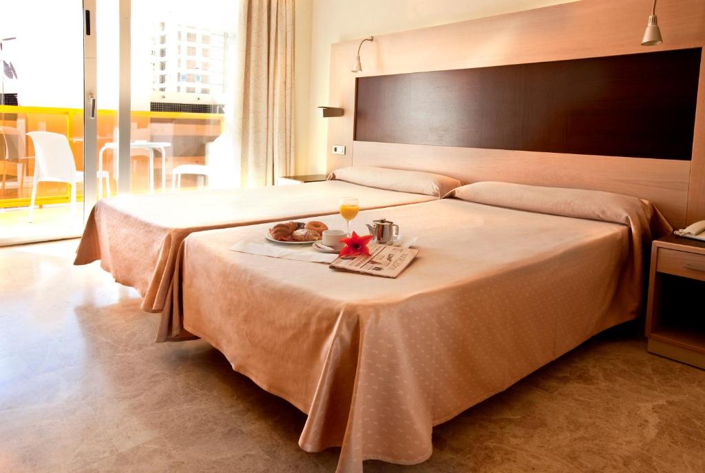 Hotel & SPA Dynastic — Hotel rooms in Benidorm, Valencian Community