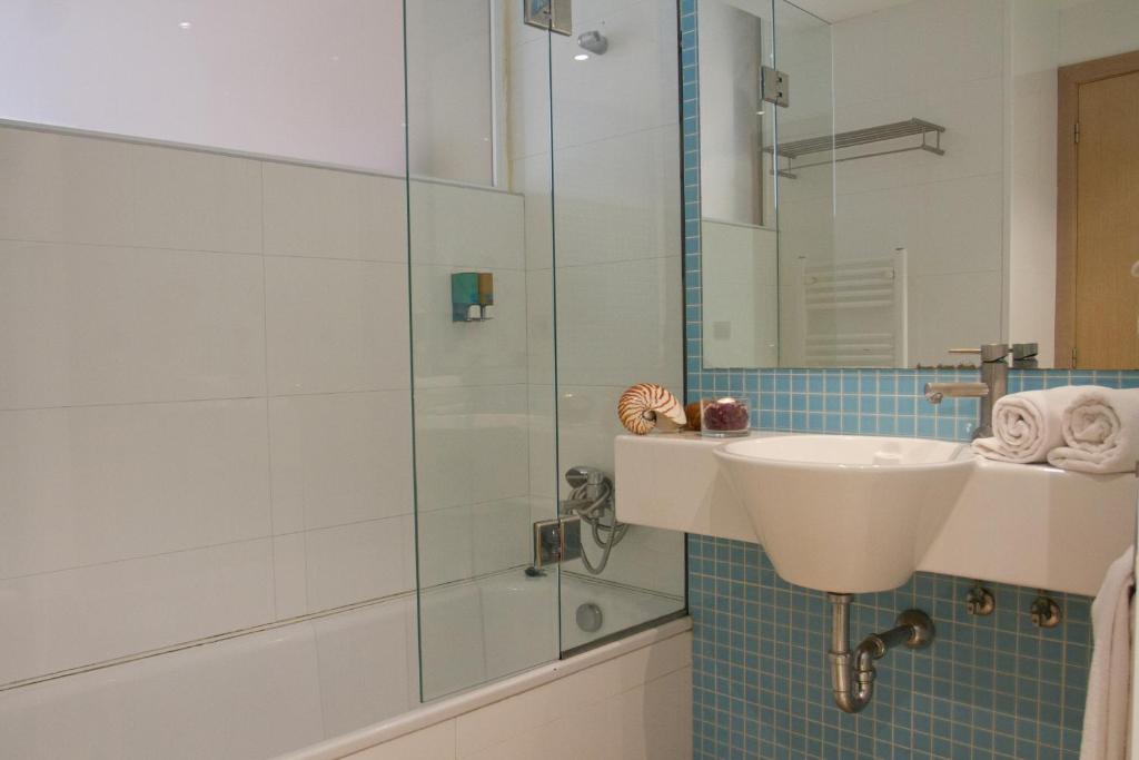 Hotel & SPA Dynastic — Hotel rooms in Benidorm, Valencian Community