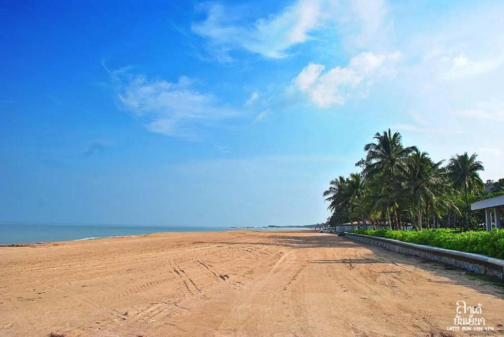 Rain Cha-am Huahin By Sake photo