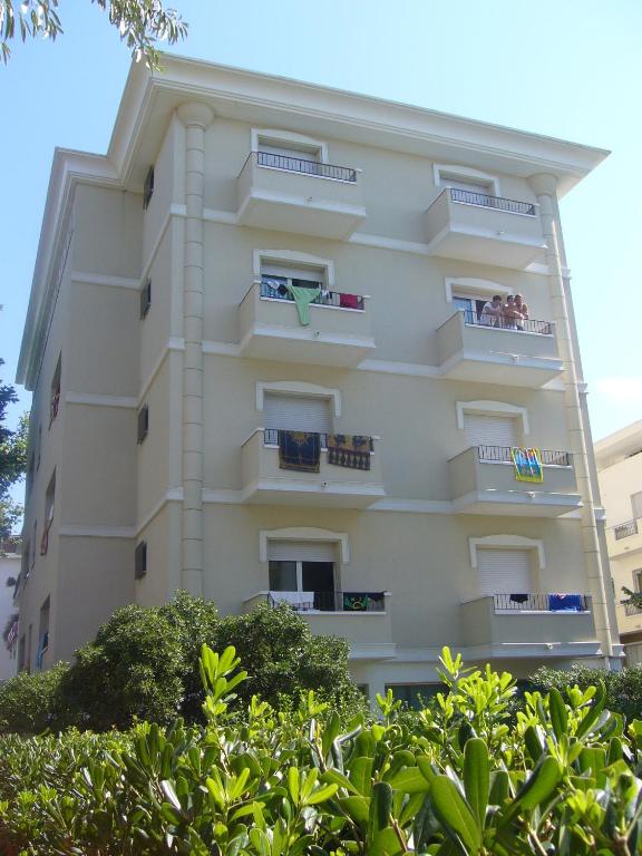 Hotel Moresco Riccione - Piscina Beach Village - 4