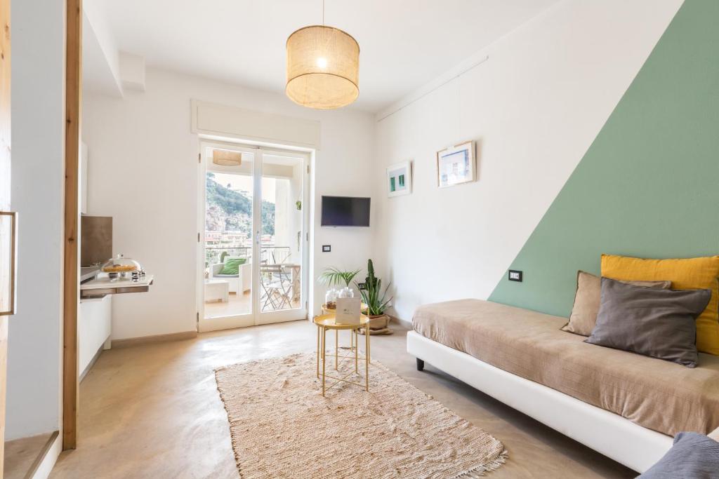 SorrentoVibes - Luxury Four Bedroom Home with Amazing Terraces in Sorrento - 5