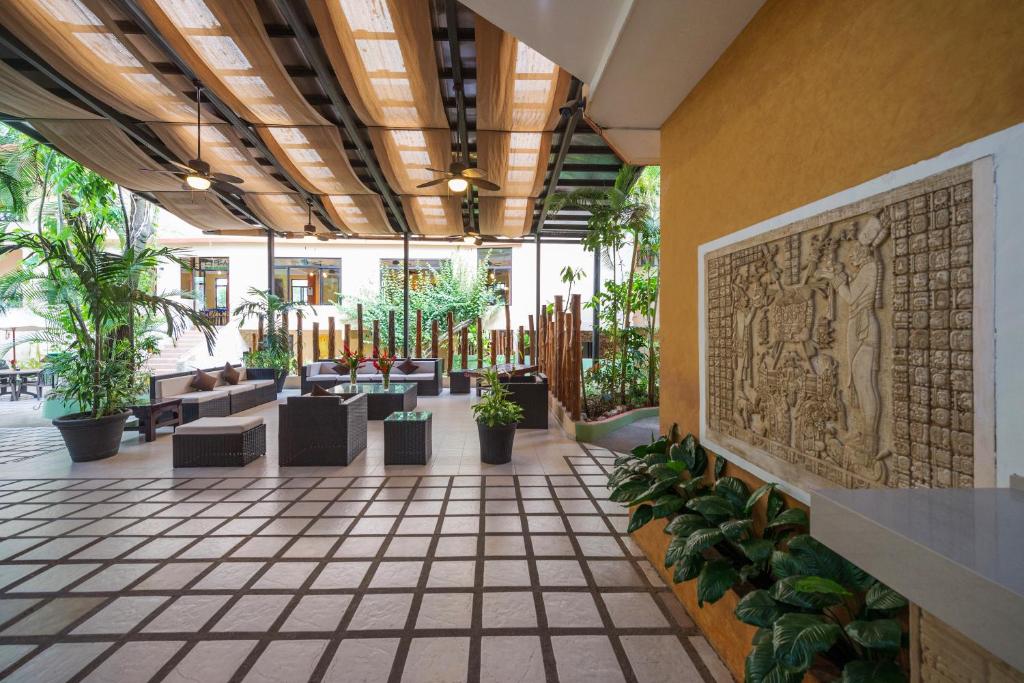 Hotel Maya Tulipanes Palenque photo