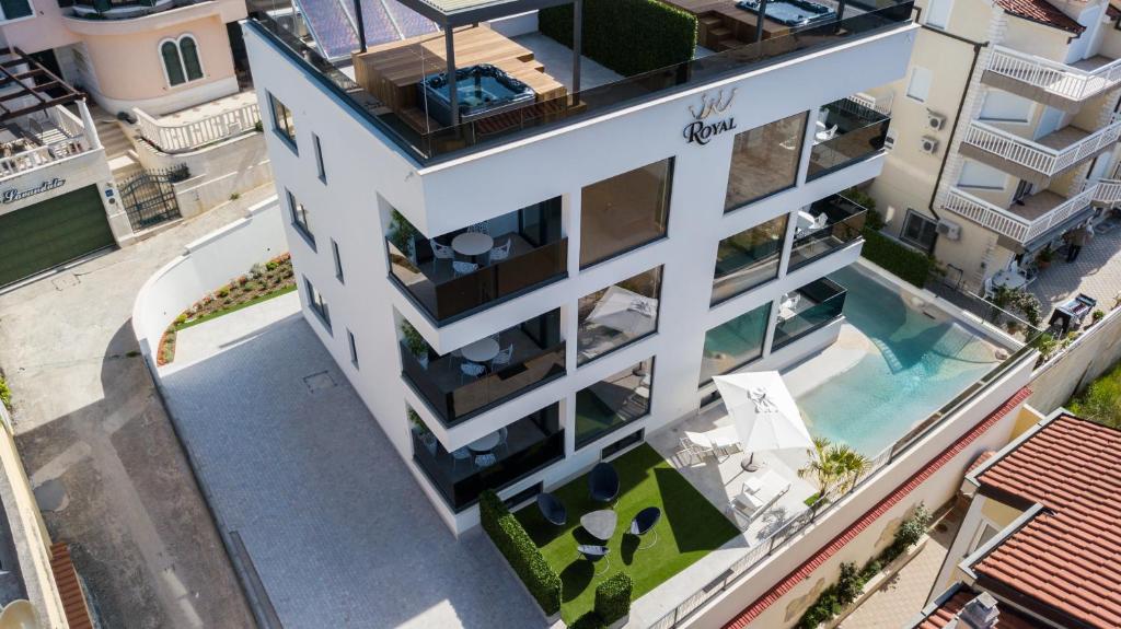 Villa Royal photo