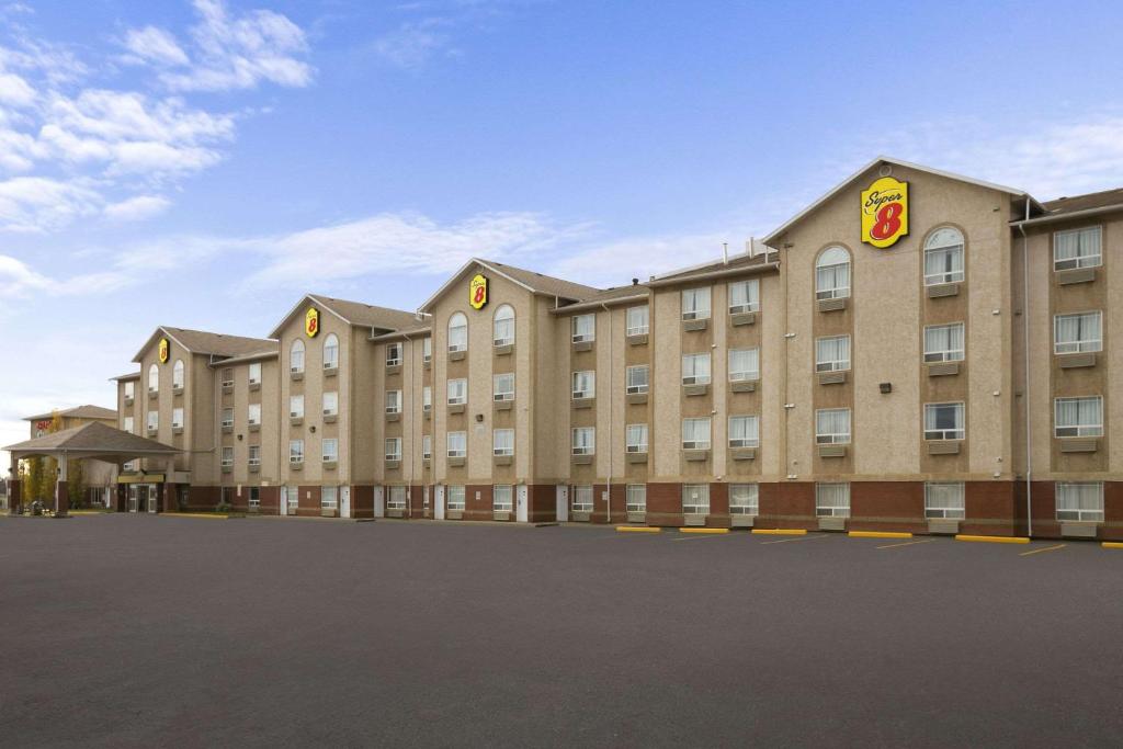 Super 8 by Wyndham Fort Nelson BC, Fort Nelson