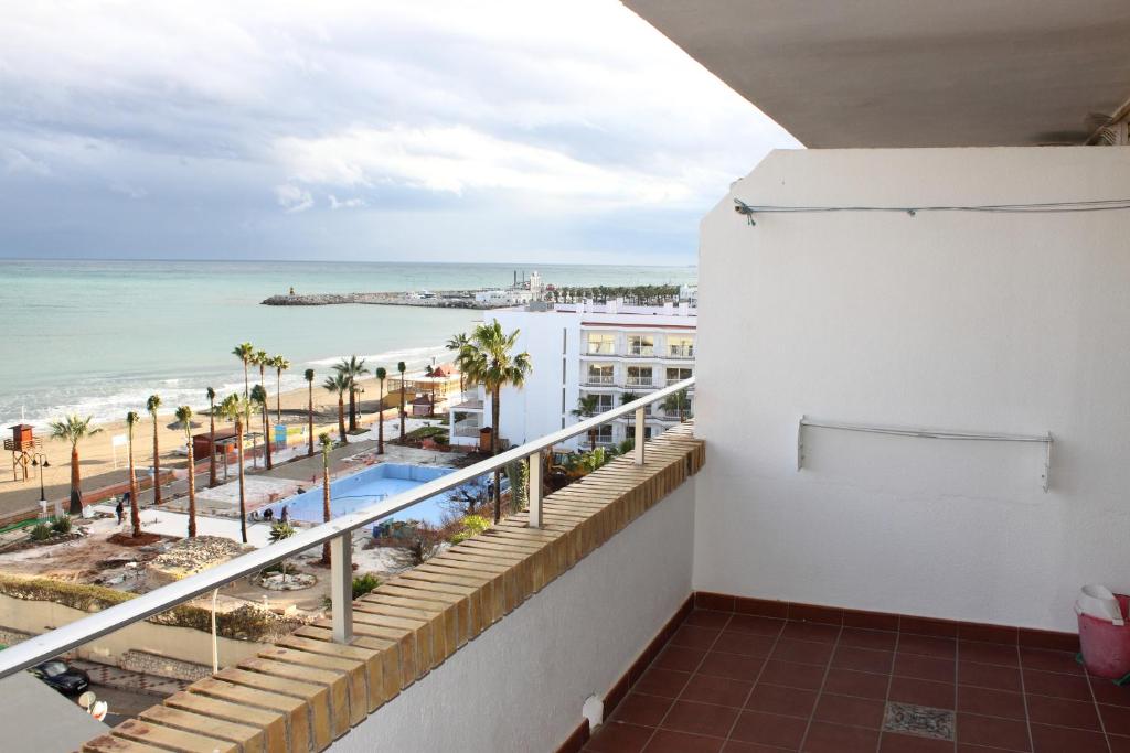 Apartamentos Buensol — Beach in Torremolinos, Andalusia