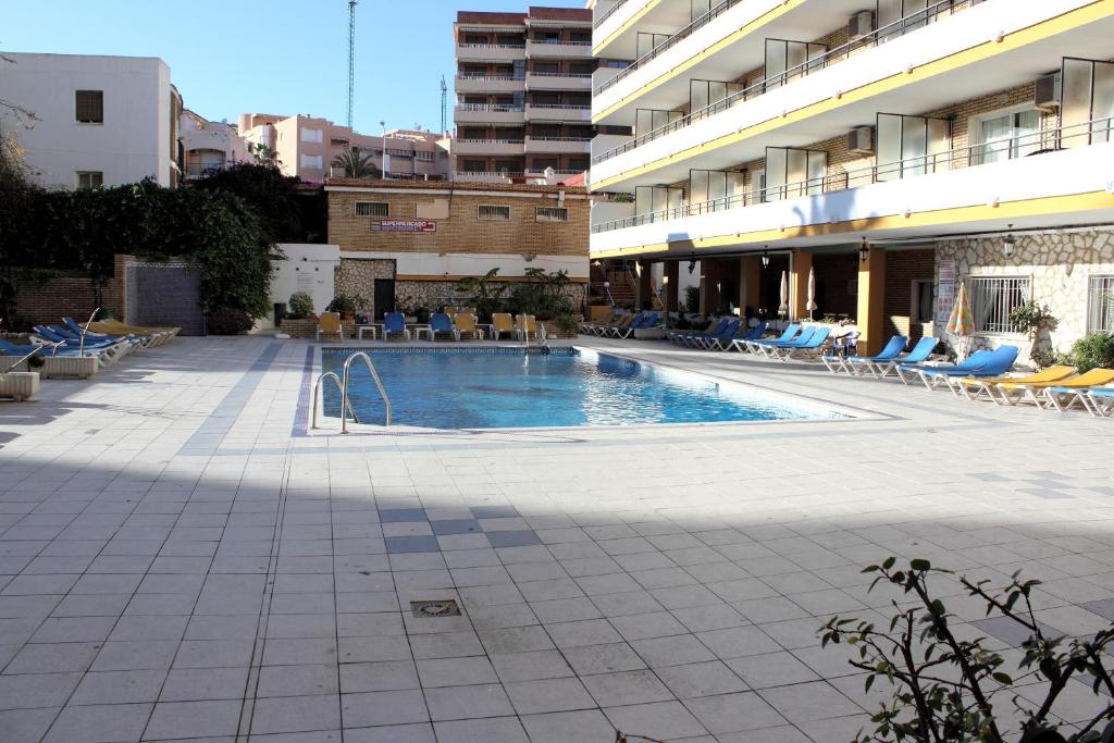 Apartamentos Buensol — Swimming pool in Torremolinos, Andalusia
