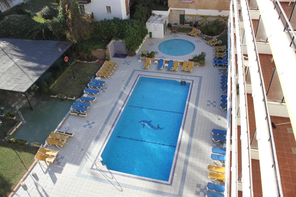 Apartamentos Buensol — Swimming pool in Torremolinos, Andalusia