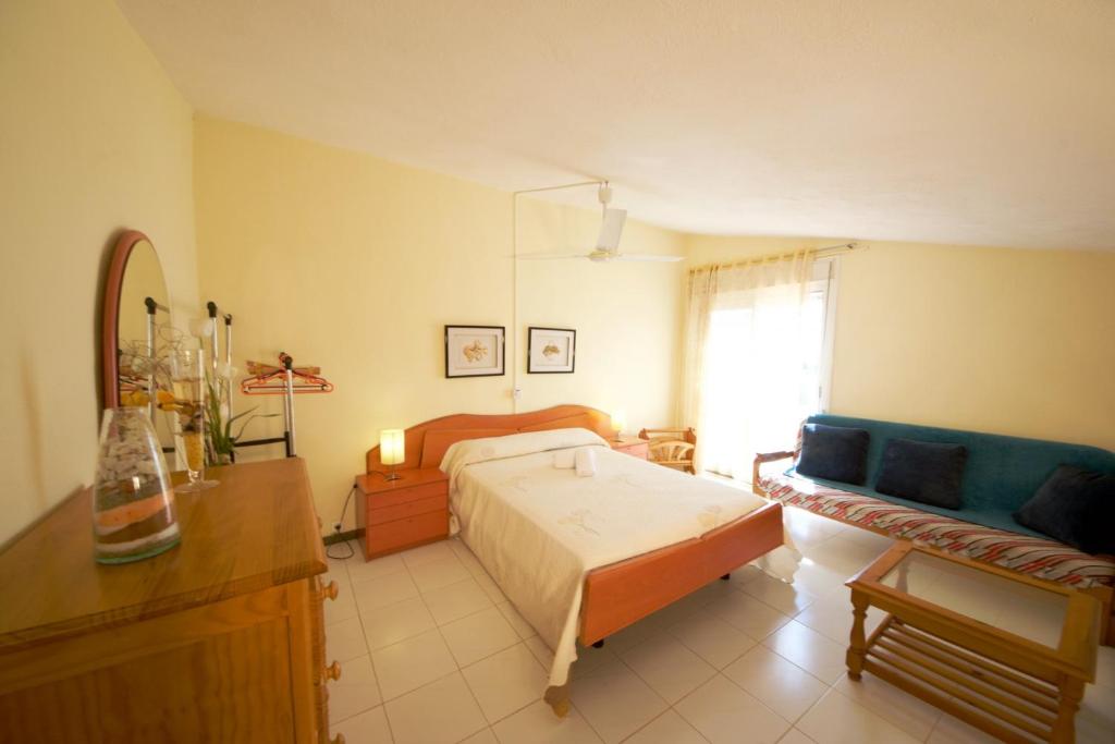 La Cochera, Perelló