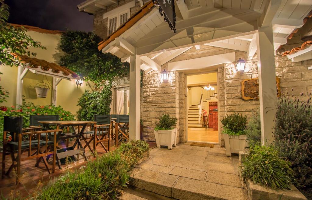 Hosteria Lucky Home