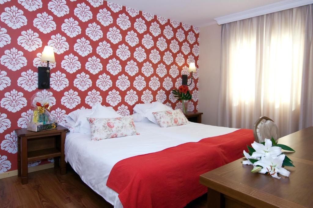 Hotel del Carme photo