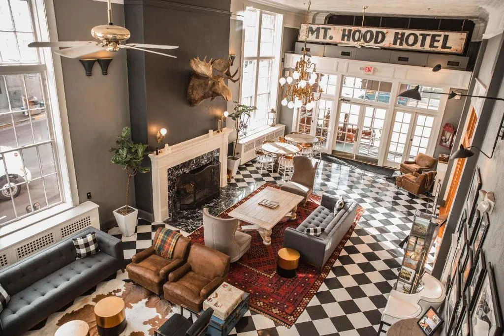 Hood River Hotel，位于胡德里弗的酒店