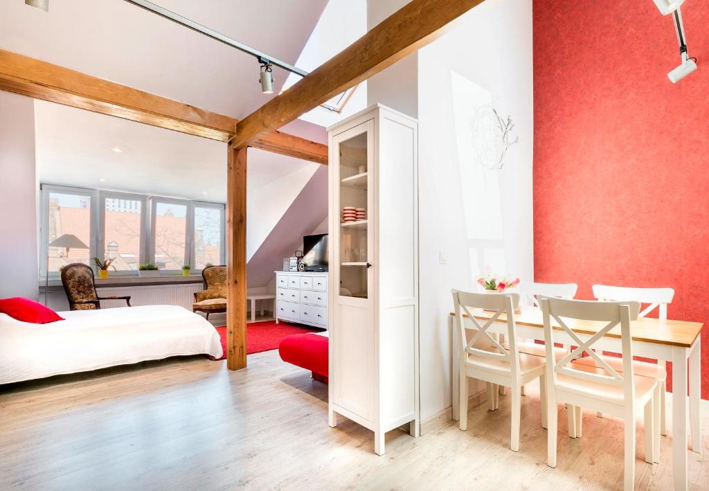 Loft - Podwale Staromiejskie 94/95 Street