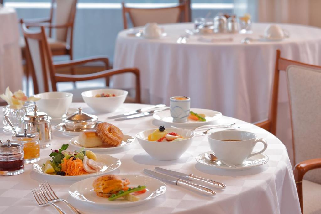 อาหารและเครื่องดื่ม