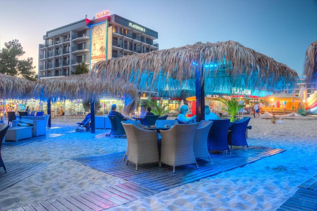 Platinum Hotel & Casino photo
