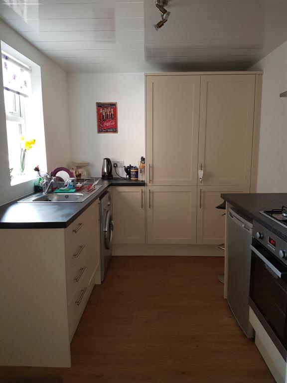 AA Apartment Westoe Road photo 4