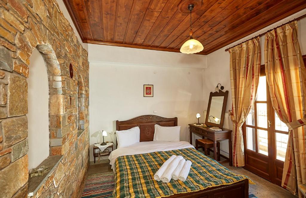 Hotel Atrapos photo
