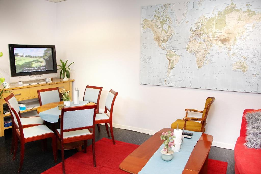 러트 앤 라그나스 반드라르헴 (Rut & Ragnars Vandrarhem)