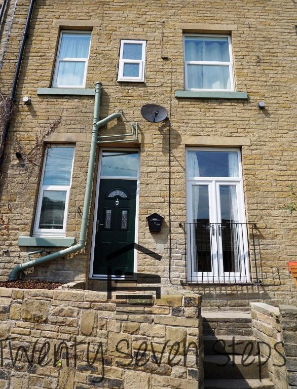 Twenty Seven Steps photo 6