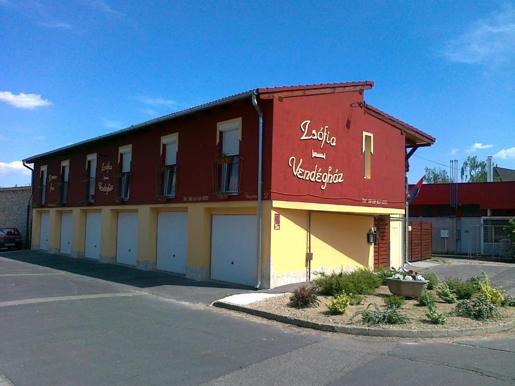 Zsofia Panzio Papa — Hotel in Papa