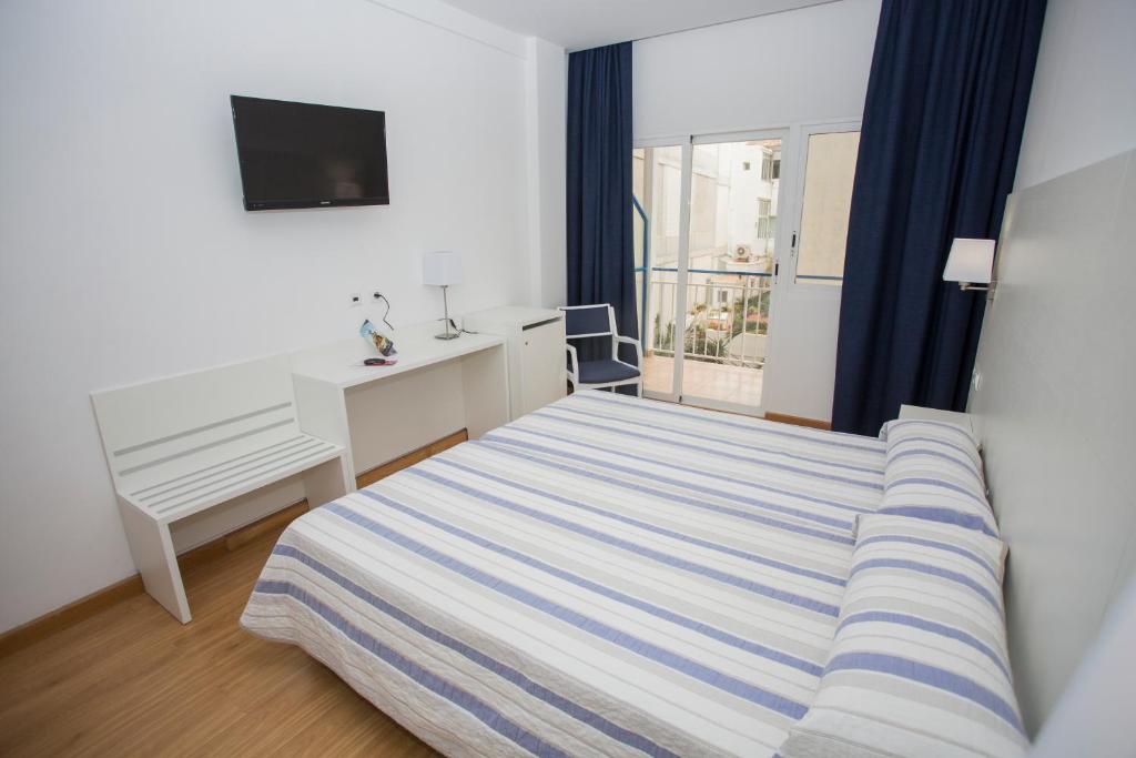 Hotel Voramar — Hotel rooms in Benidorm, Valencian Community
