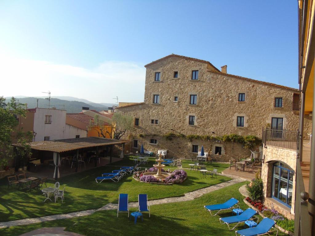 Hotel Sant Joan — Hotel building in Palamos, Catalonia