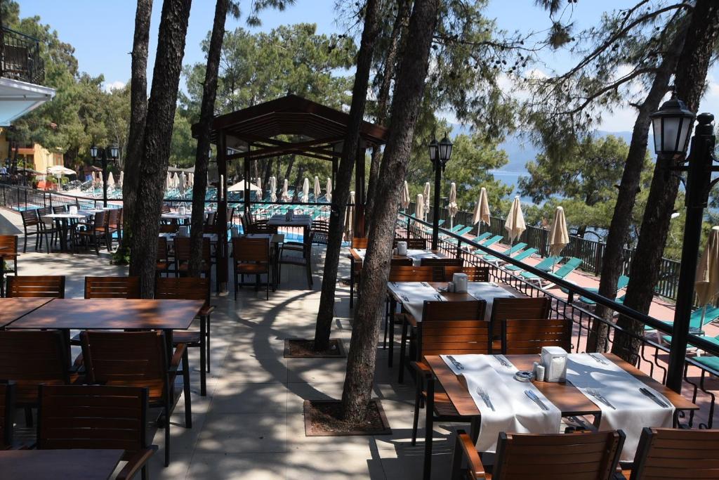 Marmaris Park Hotel — Restaurant & bars in Marmaris, Mugla
