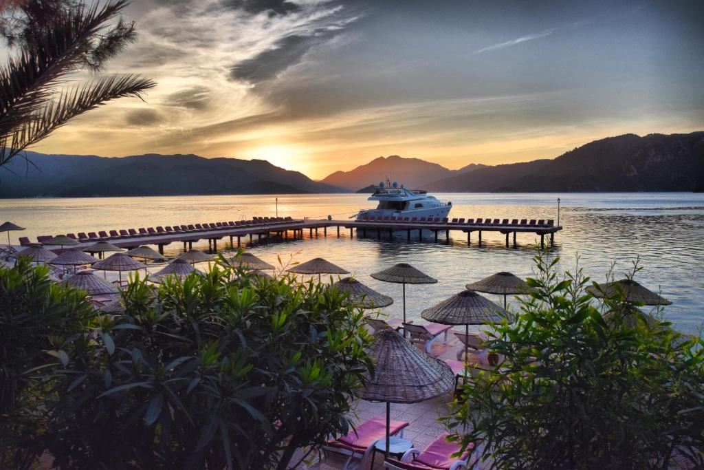 Marmaris Park Hotel — Beach in Marmaris, Mugla