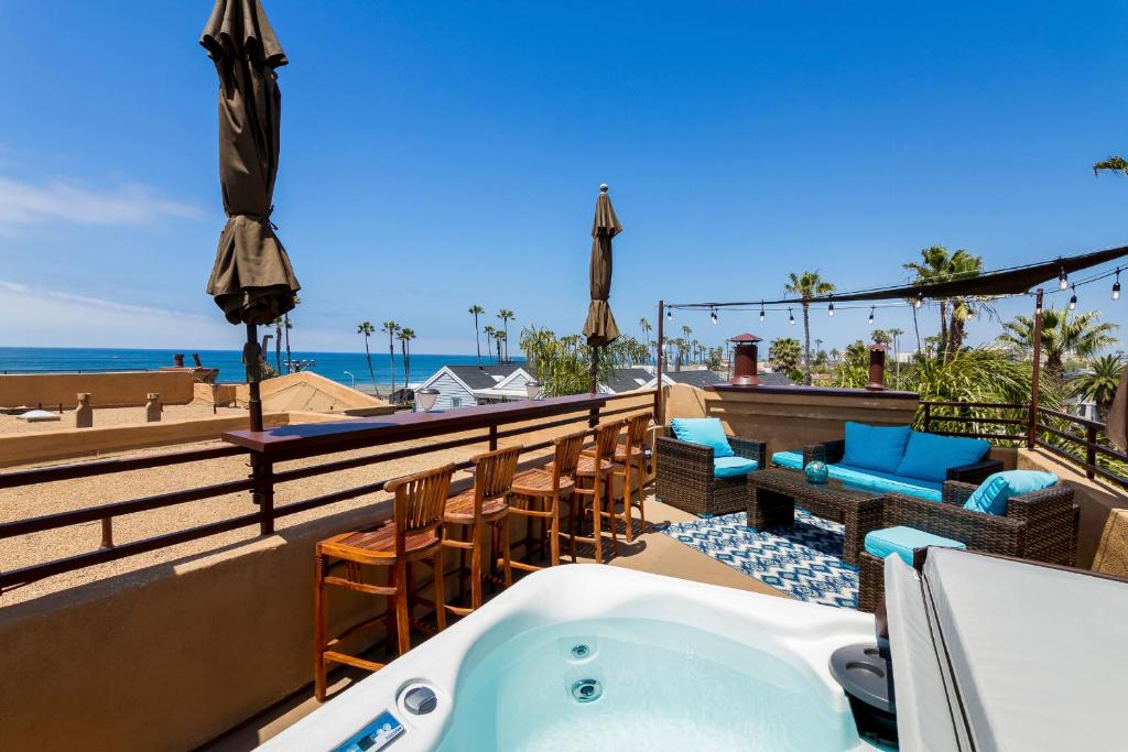 Rooftop Deck Spectacular Ocean View M-A, Oceanside
