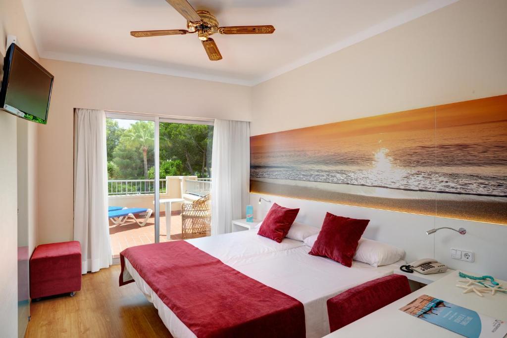 Hotel Metropolitan Playa 3 Sup — Hotel rooms in Playa de Palma, Balearic Islands