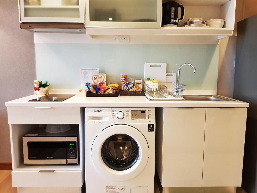 アストラ スイーツ ナイト バザール (Astra Suites Night Bazaar)