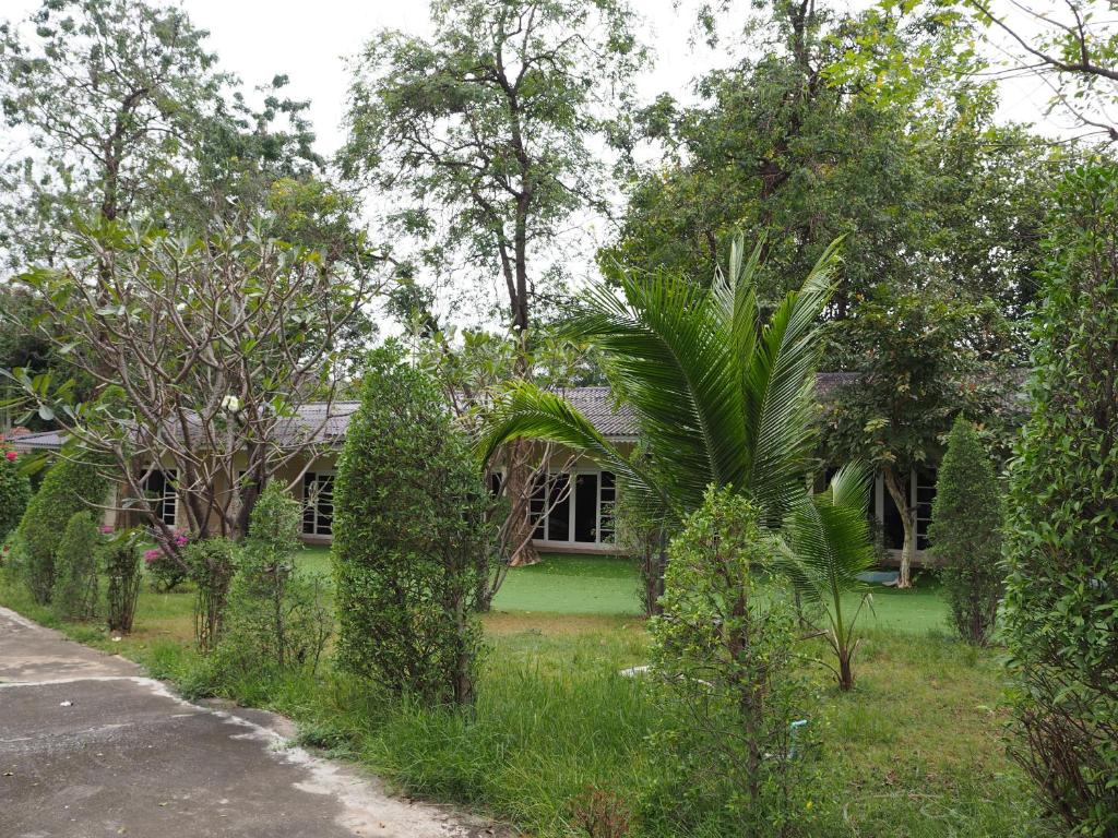 The Hotel Nakhonsawan photo