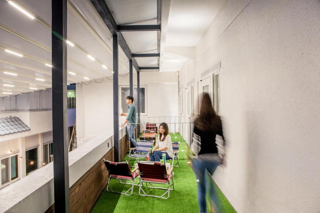 Balcony/terrace, MIDO Hostel in Jeju