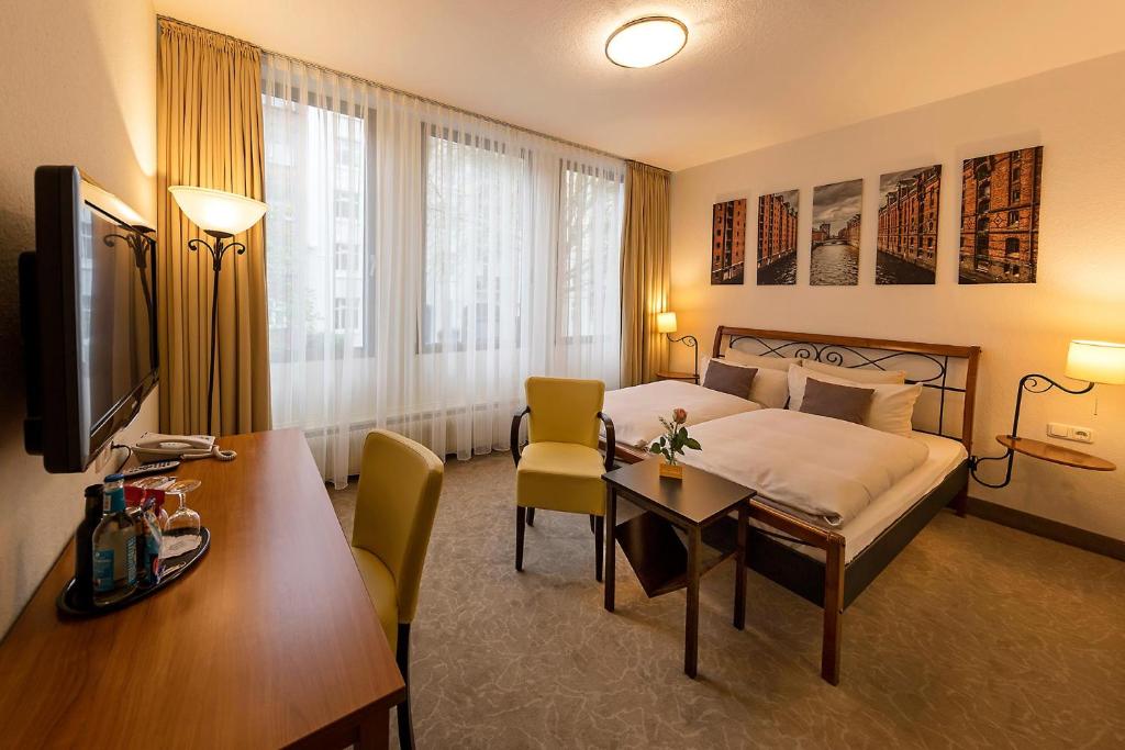 Hotel Cristobal photo