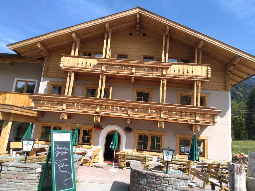 Alpengasthof Almrose im Heutal — Hotel in Unken