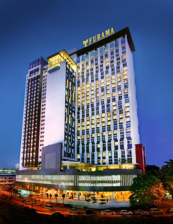 Entrance, Furama Hotel Bukit Bintang in Kuala Lumpur