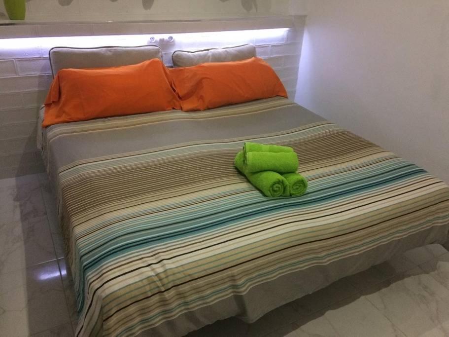 5 min walk from Yumbo 208 - 5