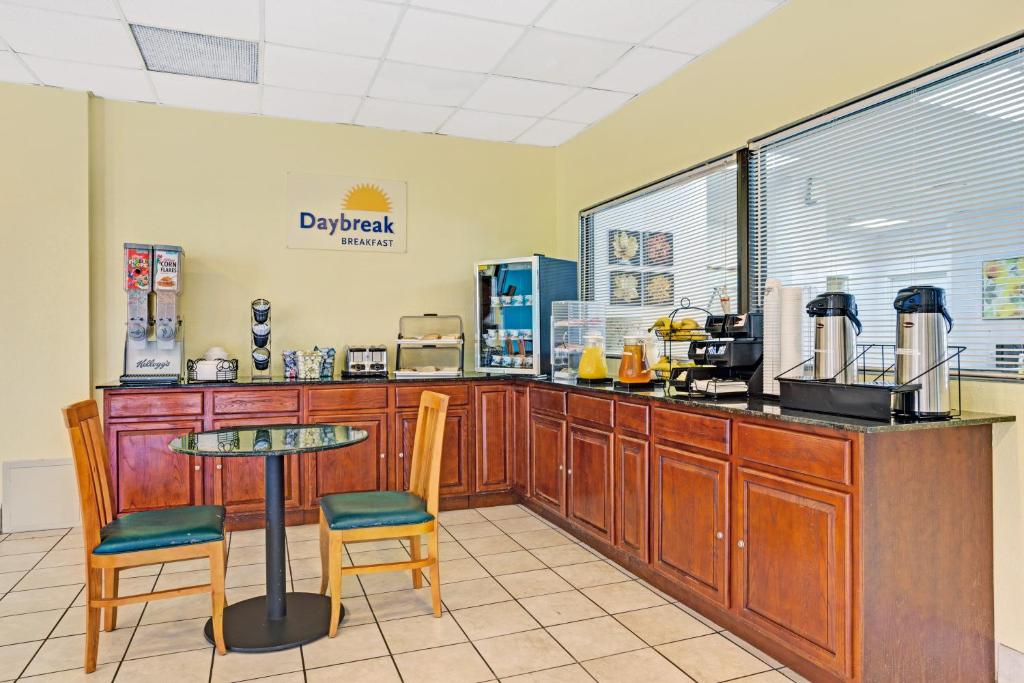 Days Inn by Wyndham Norfolk Military Circle, Norfolk (VA) 2024