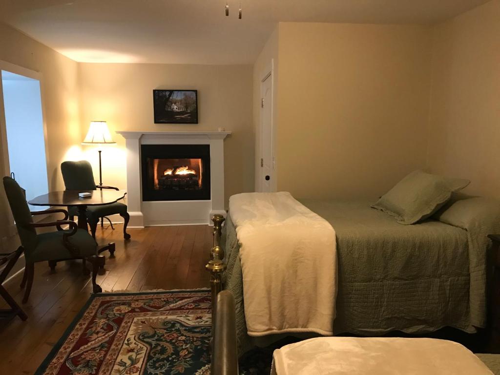 Canemount Plantation Inn photo